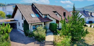 Großzügiges Einfamilienhaus mit Bergblick und moderner Pelletheizung in Dettingen an der Erms