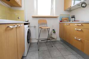 DAS PERFEKTE CITY-APARTMENT - MIT LOGGIA , AUFZUG & PARKPLATZ  - FÜR SINGLES ODER DOUBLES – 10779 Schöneberg, Berlin – Vorschaubild 4