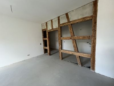 *INDIVIDUELL FERTIGSTELLEN* 2,5-ZIMMER-WOHNUNG MIT LUKRATIVER DENKMALABSCHREIBUNG IN ZENTRALER LAGE