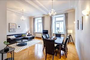 Möbliert: Wunderschöne Altbauwohnung  am Gärtnerplatz – Die vollständige Adresse der Immobilie erhältst du vom Anbieter., 80469 Gärtnerplatz, München – Vorschaubild 1