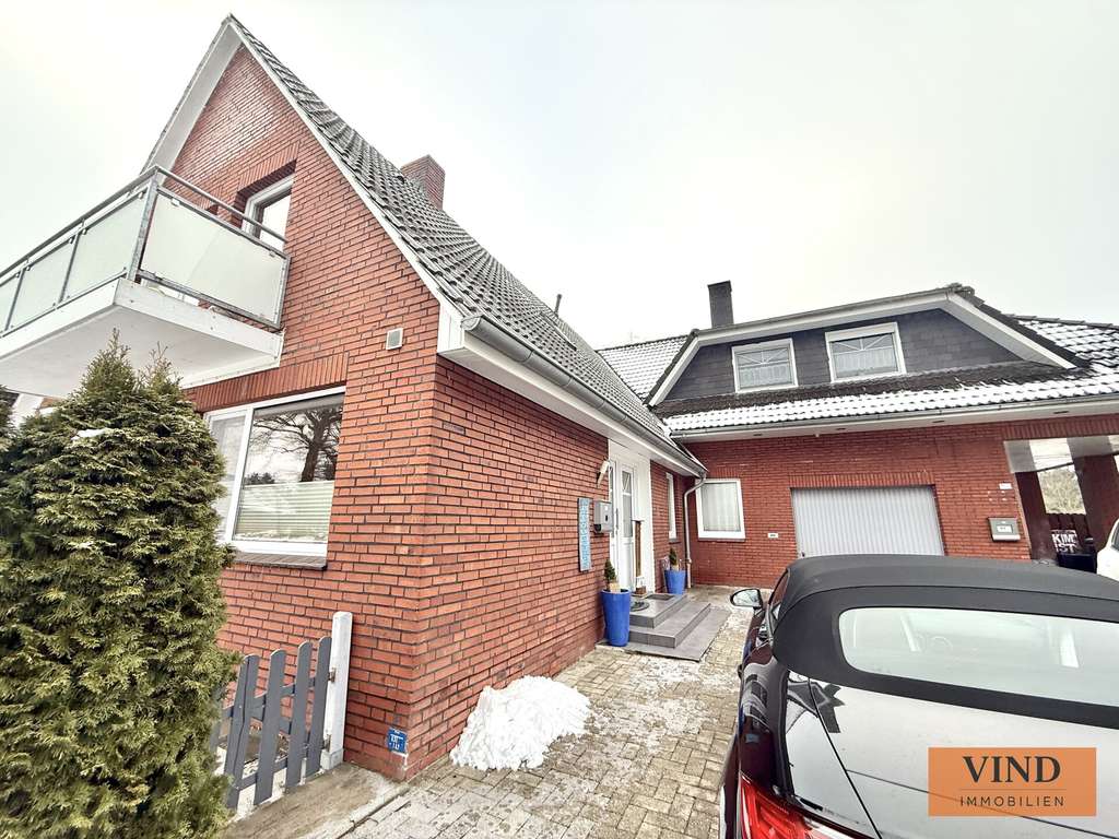 Immobilie in Westoverledingen - Zweifamilienhaus mit großem Grundstück in Westoverledigen! - Bild 0