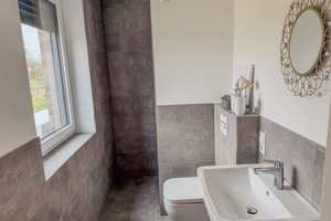 Ihr Traumhaus wartet: Hochwertiges Neubau-Reihenendhaus mit Garten und Terrasse – Quellhorststrasse 23c, 27374 Rotenburg (Wümme) (Kreis) – Vorschaubild 11