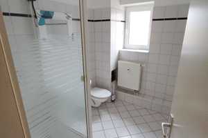 Charmante 2-Zimmer-Wohnung mit Stellplatz - Ihr neues Zuhause! – Heidestraße 78 bis 86, 6842 Dessau-Roßlau – Vorschaubild 5