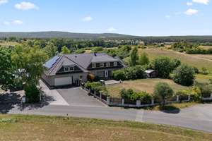 5.176m² Grundstücksfläche! Energieeffiziente Luxusvilla in ruhiger Lage mit Pool – Die vollständige Adresse der Immobilie erhältst du vom Anbieter., 95473 Creußen – Vorschaubild 3
