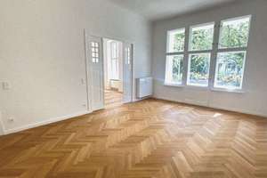 HOCHWERTIG SANIERTER, ELEGANTER STUCKALTBAU MIT GROSSER TERRASSE ZUM RUHIGEN INNENHOF – Trautenaustrasse 8, 10717 Wilmersdorf, Berlin – Vorschaubild 4
