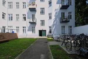 "Helle und ruhige 2 Zimmer Altbauwohnung mit Balkon am Arnimplatz" – Die vollständige Adresse der Immobilie erhältst du vom Anbieter., 10439 Prenzlauer Berg, Berlin – Vorschaubild 10
