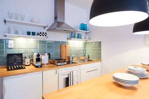 Stylishes VOLL MÖBLIERTES 2-Zimmer Appartement in Oberbilk – höhenstrasse 57, 40227 Oberbilk, Düsseldorf – Vorschaubild 2