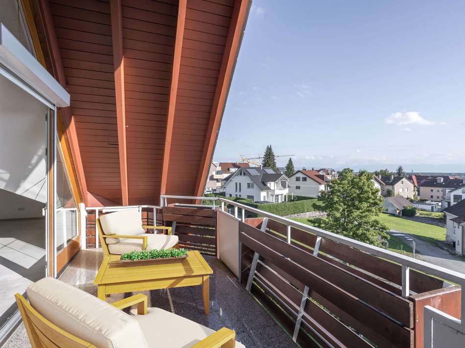 Balkon mit beisp. Möblierung 