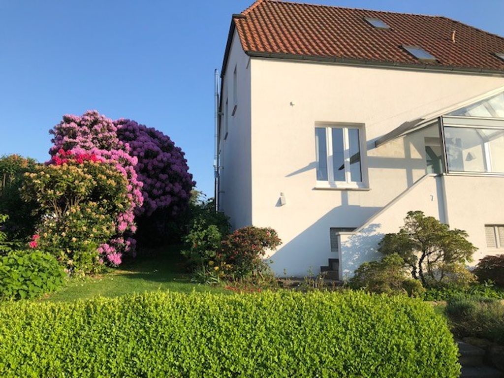 Wohnen mit Stil - großzügiges Einfamilienhaus in Bielefeld ...