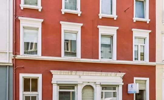 Exklusives Anlageobjekt: Mehrfamilienhaus mit Gewerbeeinheit in zentraler Lage Karlsruhe