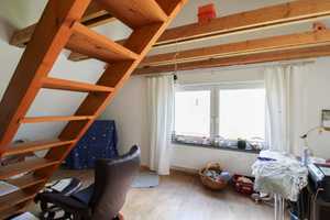Home sweet home: Gepflegtes Einfamilienhaus samt Garten in Blaustein-Arnegg – Alb-Donau-Kreis – Vorschaubild 2