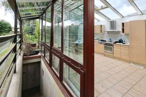 GEMÜTLICHES HAUS MIT GROSSEM, MODERNEN WINTERGARTEN - TEILWEISE UNTERKELLERT - FUSSLÄUFIG ZUR DAHME – Bärdorfer Zeile 27, 12489 Adlershof, Berlin – Vorschaubild 26
