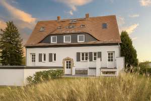 Wunderschöne 4 Raumwohnung mit großer Terrasse und Gartenanteil