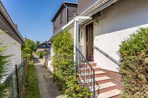 Der Einstieg ins Eigenheim – Doppelhaushälfte mit sonnigem Garten in Berlin-Mariendorf – Die vollständige Adresse der Immobilie erhältst du vom Anbieter., 12107 Mariendorf, Berlin – Vorschaubild 2