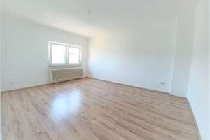 Schöne 2-Zimmerdachgeschosswohnung mit Gartenmitbenutzung zu vermieten! – Klauberger Straße 34, 42651 Solingen-Mitte, Solingen – Vorschaubild 7
