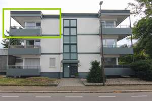 Ansprechende 3 Zimmerwohnung mit Balkon und Garage zu vermieten – Die vollständige Adresse der Immobilie erhältst du vom Anbieter., 77855 Achern – Vorschaubild 1