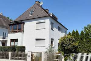 Charmantes, älteres EFH/ZFH in zentrumsnaher Wohnlage – Die vollständige Adresse der Immobilie erhältst du vom Anbieter., 86156 Kriegshaber, Augsburg – Vorschaubild 2