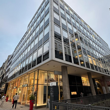 Say hello to: Neuer Wall 41