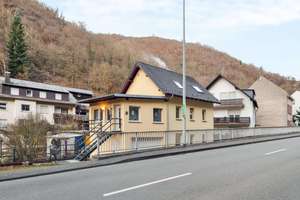 Tolles Haus in Ortsrandlage für Selbstnutzer oder als Ferienhaus geeignet! – Die vollständige Adresse der Immobilie erhältst du vom Anbieter., 56346 Sankt Goarshausen – Vorschaubild 2