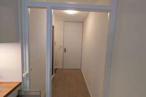 Sonniges möbliertes Appartement - frisch renoviert, mit Südwestbalkon und Tiefgaragenstellplatz – Auerfeldstraße 27, 81541 Obere Au, München – Vorschaubild 6