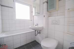 4-Zimmer-Wohnung mit großer Loggia im beliebten Stadtteil Schwachhausen – Die vollständige Adresse der Immobilie erhältst du vom Anbieter., 28213 Riensberg, Bremen – Vorschaubild 4