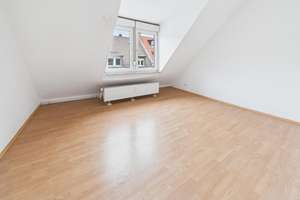 Dachgeschosswohnung in begehrter Lage – Die vollständige Adresse der Immobilie erhältst du vom Anbieter., 68167 Neckarstadt-Ost/Wohlgelegen, Mannheim – Vorschaubild 4