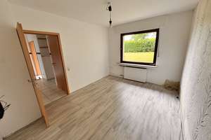 Erdgeschoss moderne 3-Zimmer-Wohnung in Baesweiler-Loverich mit Terasse und Garten – Lutherstraße 20, 52499 Baesweiler – Vorschaubild 6