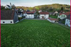 Umfangreich saniertes EFH: Pelletheizung  + PV + Solarthermie
Ruhiger Lage - nur 4 min zur A8 – Die vollständige Adresse der Immobilie erhältst du vom Anbieter., 86441 Zusmarshausen – Vorschaubild 1