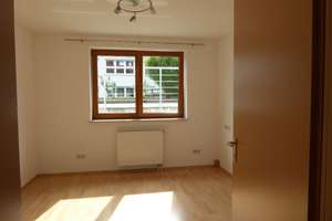 Schöne, helle 3,5-Zimmer Wohnung in Niedrigenergiehaus – Die vollständige Adresse der Immobilie erhältst du vom Anbieter., 72770 Betzingen, Reutlingen – Vorschaubild 8