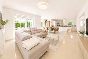 Wohnen wie in Beverly Hills – exklusive Panoramavilla in Ulm-Lindenhöhe – Die vollständige Adresse der Immobilie erhältst du vom Anbieter., 89081 Weststadt, Ulm – Vorschaubild 18