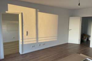 Helle, ruhige 2-Zimmer Whg im 2. OG mit Süd-Balkon in Wuppertal-Barmen – Loher Str. 3, 42283 Barmen, Wuppertal – Vorschaubild 7