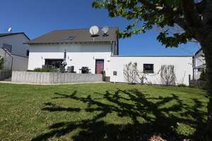EINFAMILIENHAUS FREISTEHEND / BJ 2016 / DOPPELGARAGE / LINDACH – Die vollständige Adresse der Immobilie erhältst du vom Anbieter., 73527 Schwäbisch Gmünd – Vorschaubild 2