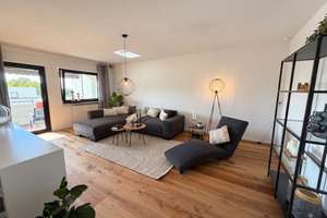 Sofort Einziehen! Frisch renovierte 3,5 Zimmer Wohnung mit Balkon und Garage – Salierstraße 57, 71334 Waiblingen – Vorschaubild 1