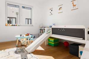 Exklusives Einfamilienhaus (6 Zi.) |  240m2 | Sehr hell | Ruhig & grün, ideal für Familien |01.08.26 – Die vollständige Adresse der Immobilie erhältst du vom Anbieter., 14089 Gatow, Berlin – Vorschaubild 11