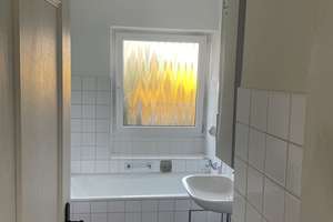 Renoviert.. 4-Zimmer-Wohnung mit Terrasse  in Stuttgart Bad Cannstatt – Saarstraße X, 70374 Winterhalde, Stuttgart – Vorschaubild 5