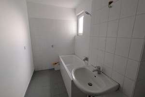 Modernisierte 4- Zimmer- Wohnung mit Balkon – Bomhauerstr. 25, 30625 Kleefeld, Hannover – Vorschaubild 9