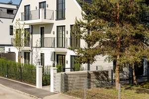 Außergewöhnliche 4-Zimmer-Gartenwohnung | 170 m² Privatgarten | U-Bahn fußläufig | München-Trudering – Teuchertstraße 25, 81829 Trudering-Riem (Ortsteil), München – Vorschaubild 3