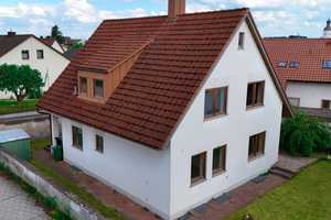 Dieses sehr geräumige, helle und individuelle Haus-2 Whg. möglich-freut sich in Wettstetten auf Sie – Eichstätt (Kreis) – Vorschaubild 3