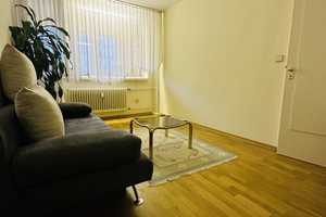 Bezugsfreie 2-Raum-Wohnung mit Loggia und EBK in Berlin Wilmersdorf – Bundesallee 182, 10717 Berlin – Vorschaubild 1