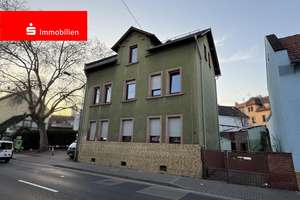 Frankfurt-Sossenheim: Dreifamilienhaus mit Nebengebäude und weiterem Bauplatz! – Die vollständige Adresse der Immobilie erhältst du vom Anbieter., 65936 Sossenheim, Frankfurt am Main – Vorschaubild 1