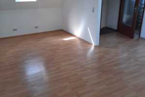 Freundliche und sanierte 7-Zimmer-Doppelhaushälfte in Stuttgart Zuffenhausen – Stuttgart – Vorschaubild 12
