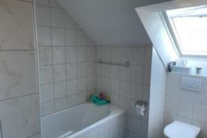 Charmante 2-Zimmer Dachgeschosswohnung in Regensburg-Kumpfmühl – Die vollständige Adresse der Immobilie erhältst du vom Anbieter., 93051 Kumpfmühl-Ziegetsdorf-Neuprüll, Regensburg – Vorschaubild 9