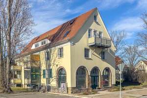 INDIVIDUELLE 3 ZI. DACHGESCHOSS-MAISONETTE MIT SONNEBLAKON - UNWEIT DER ELBE IN GUTER LAGE