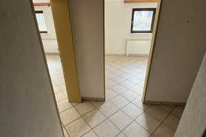 Raus aus der Stadt ! Winkelbungalow in bester Wohnlage von Elsheim mit ausgebautem Untergeschoss. – Mainz-Bingen (Kreis) – Vorschaubild 25