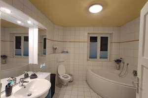 Helle 2.5 Zimmer Wohnung mit Balkon in München Nord ab 15.08 (nur an Einzelpersonen) – Die vollständige Adresse der Immobilie erhältst du vom Anbieter., 80939 Freimann, München – Vorschaubild 4