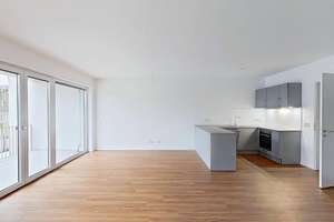 Traumhaftes Wohnen mit Freiraum: Weitläufige 4-Zimmer-Wohnung mit moderner EBK, zwei Bädern und g...