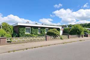 Schöner Bungalow mit 5 Zimmer in Uni-Nähe mit Wintergarten und Garage in Lübeck St.Jürgen