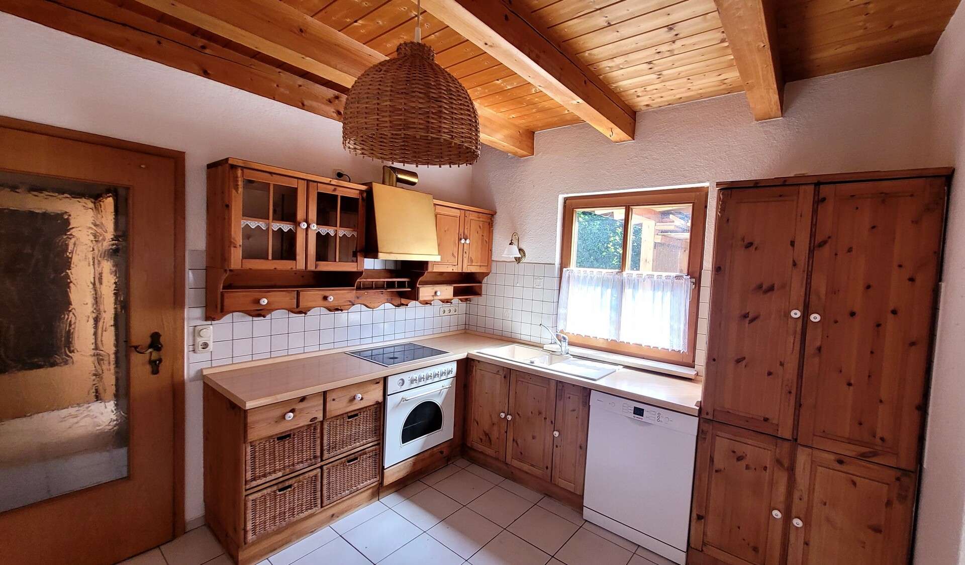 Immobilie in Hausham - Doppelhaushälfte mit Einliegerwohnung in zentraler, ruhiger Lage ! - Bild 3