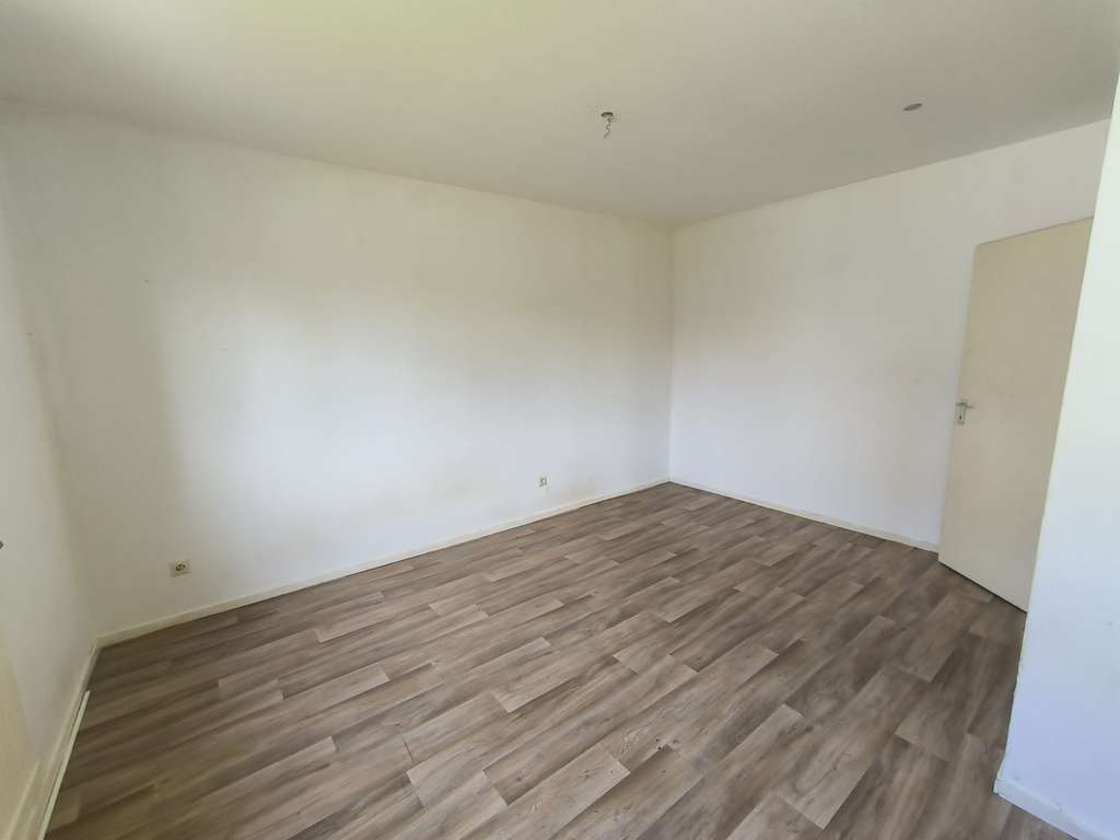 Immobilie in Übach-Palenberg - MGI - Sanierungsbedürftige Eigentumswohnung in Übach-Palenberg - Bild 3