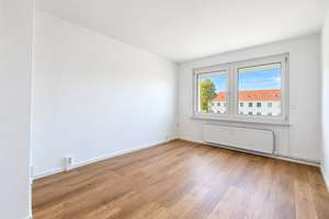 Traumhafte 1 Zimmer Wohnung! *Inkl. EBK + direkte Nähe zu Leipzig* – 4575 Neukieritzsch – Vorschaubild 2